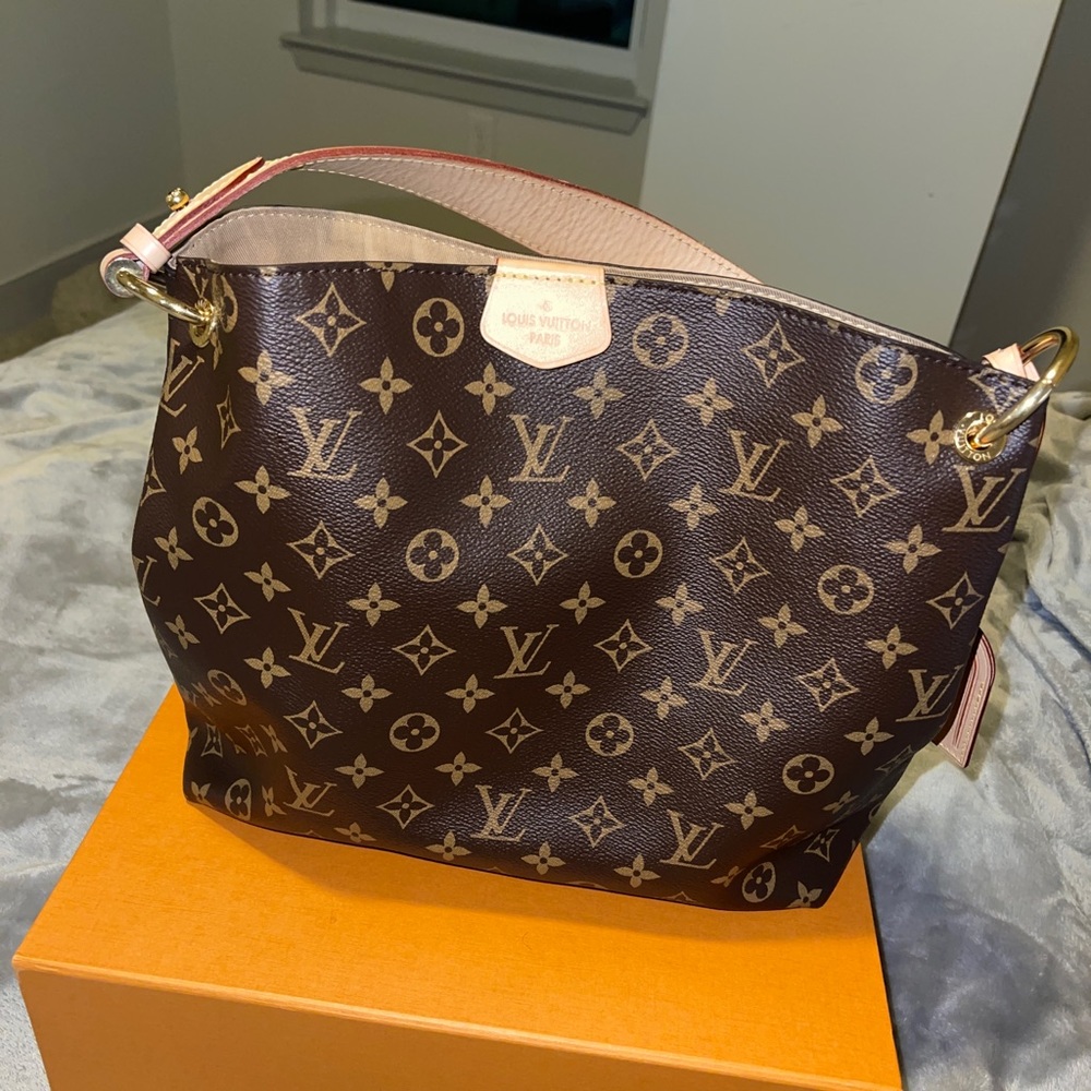 Louis Vuitton “Graceful” PM in Beige and Monogram SOLD OUT